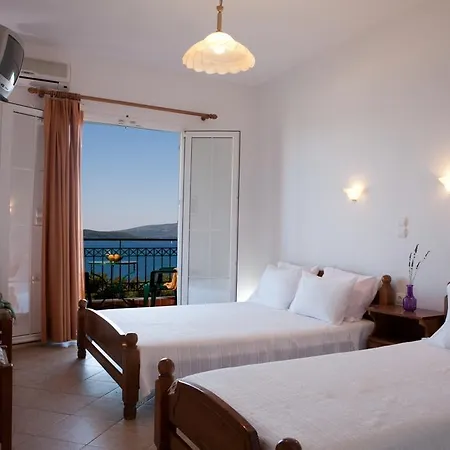 Niriides Nydri (Lefkada)